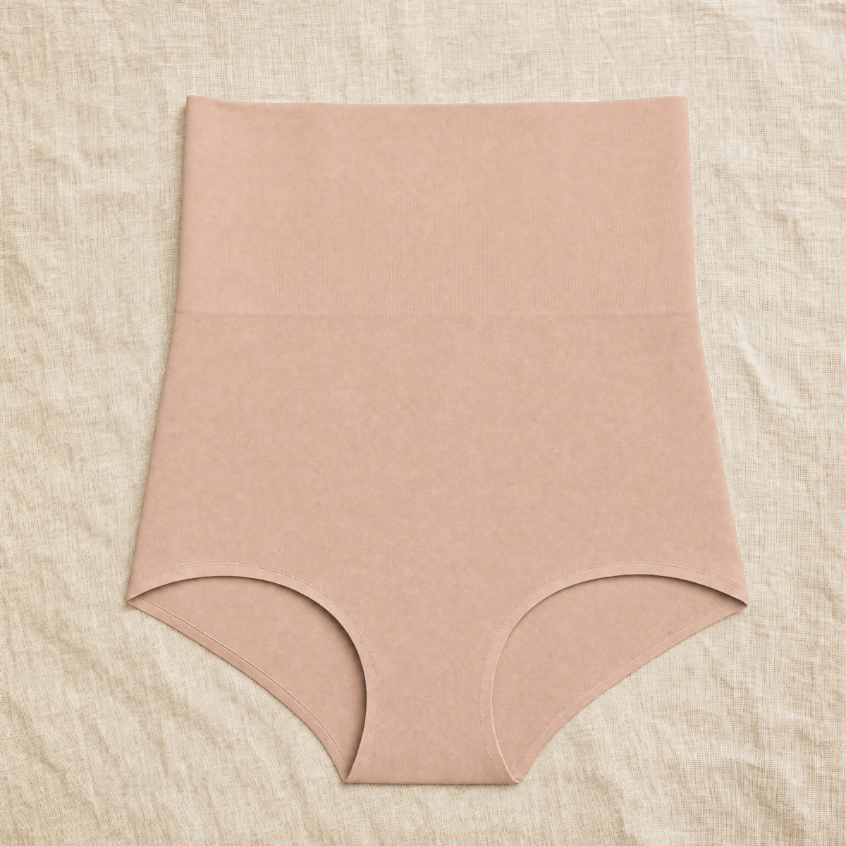La Sublime, culotte gainante – coloris nude
